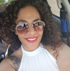 Meet your Posher, Manuela